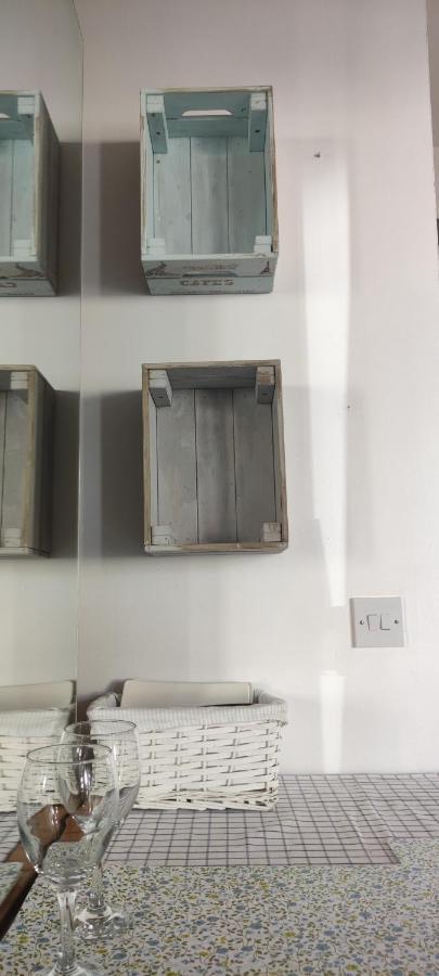 Joanna'S Studio , Key Locker By Whatsapp Own Entrance, Own Bathroom ยอล ภายนอก รูปภาพ
