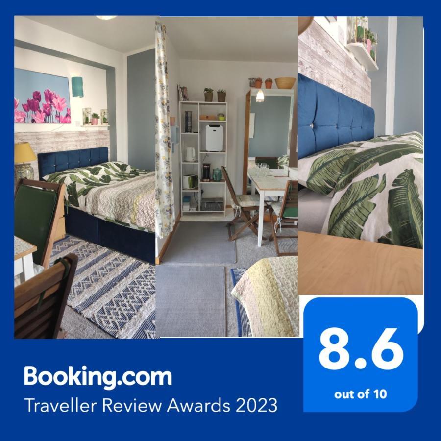 Joanna'S Studio , Key Locker By Whatsapp Own Entrance, Own Bathroom ยอล ภายนอก รูปภาพ
